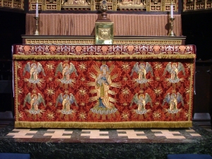 Example of a 20th century antependium.