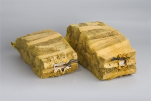 Raschel net used for packaging firewood.