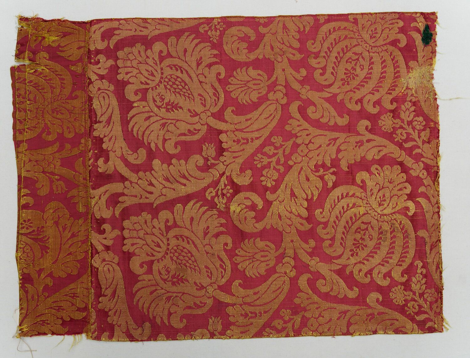Piece of red and yellow brocade, 17th century. Van Gerwen Collection (TRC 2011.0416).