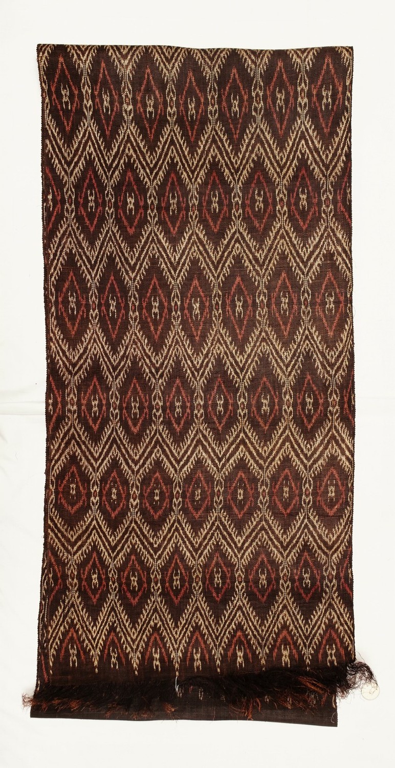 Ikat cloth from Mindanao, Philippines, 20th century (TRC 2022.2914).