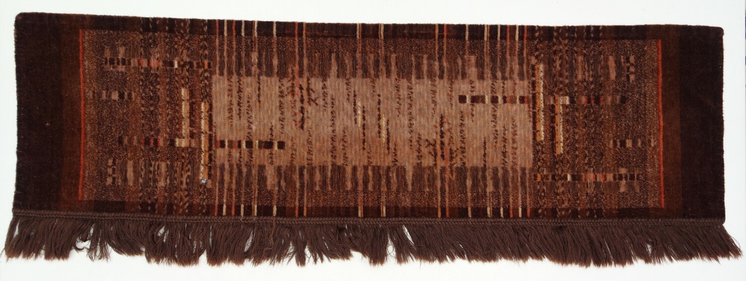 Mantle piece cover made from mohair (trijp), the Netherlands, 20th century (TRC 2023.1928).