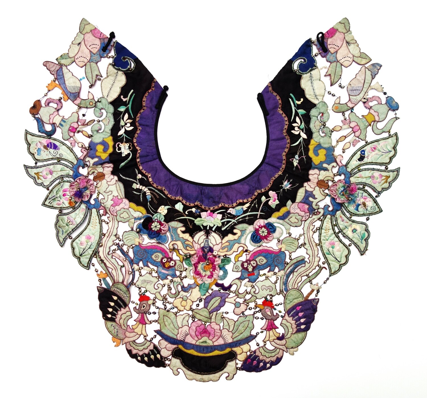 Embroidered collar, Songtao Miao, China, 20th century (TRC 2024.2547).