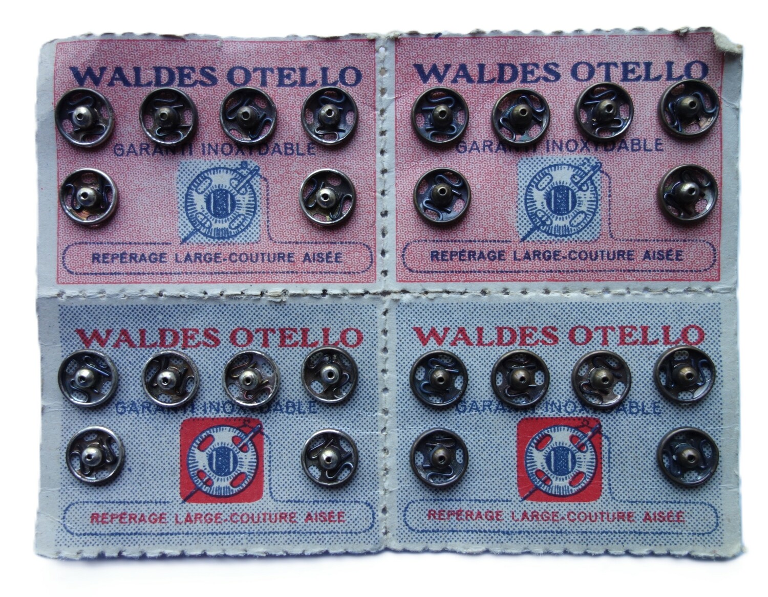 Fig. 2. Card with Waldes press studs with spring, c. 1910 (TRC 2026.2091).