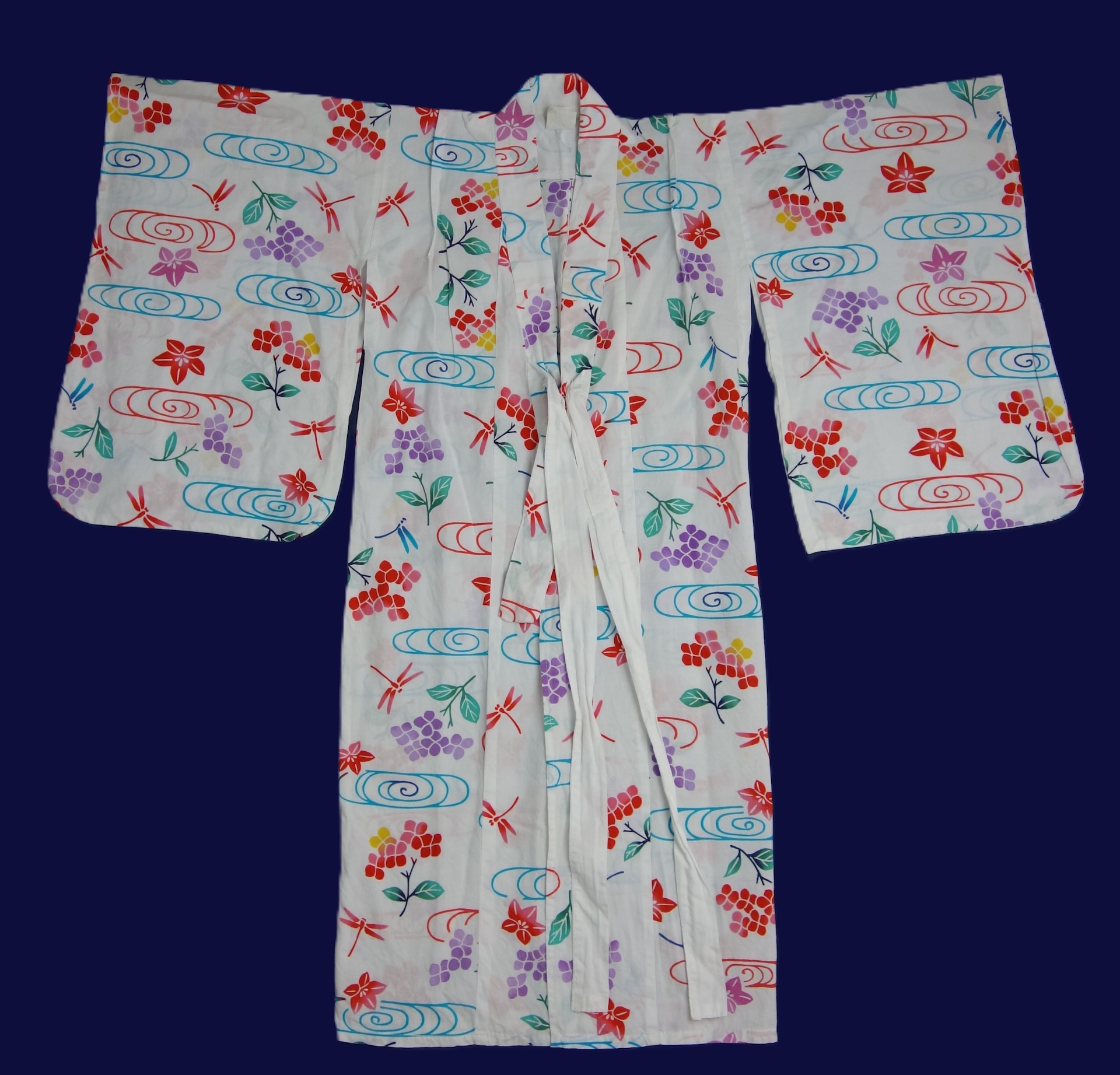 Kimono (yukata) for a child from white cotton, late 20th century, Japan (TRC 2026.2140).