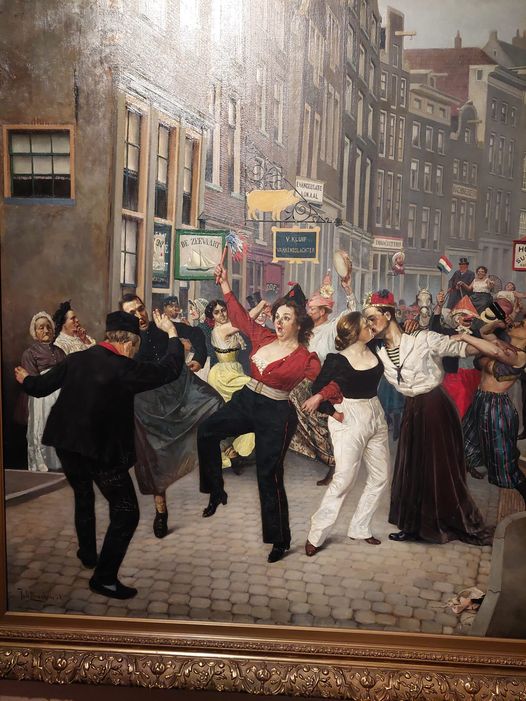 “Hartjesdag” (oil on canvas, Amsterdam Museum, inv. nr. SA 20352), by Johan Coenraad Braakensiek. While finished in 1926, the scene is from a celebration of Hartjesdag in Amsterdam’s Zeedijk area in 1920. Photo: S. Anderson