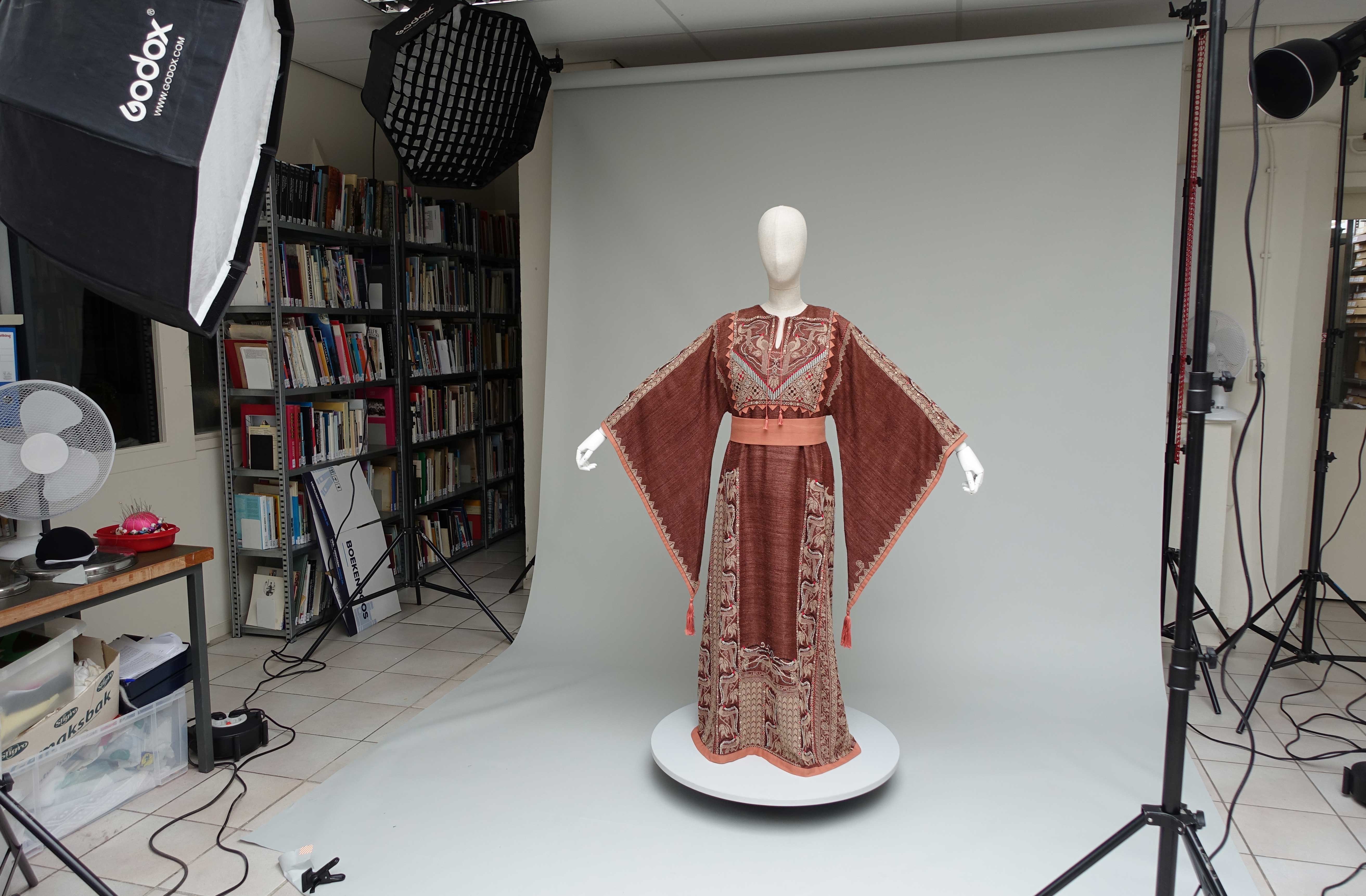 Palestinian-style dress made by ANAT (Syria), prepared for 360-photography. Photograph by author.