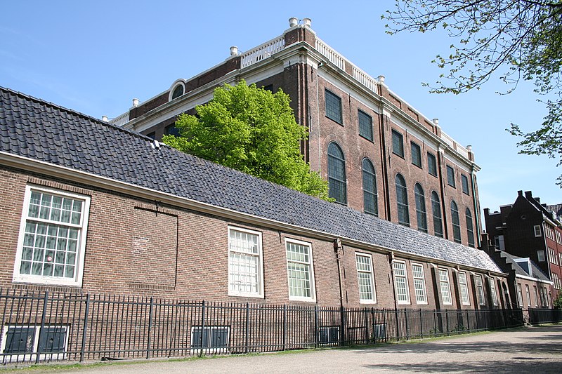 Portuguese Synagogue, Amsterdam (1675). Photograph by Massimo Catarinella. This file is licensed under the Creative Commons Attribution-Share Alike 3.0 Unported license.