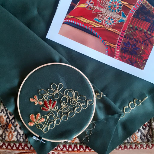 Working Bethlehem-style cord couching. Photograph by author.