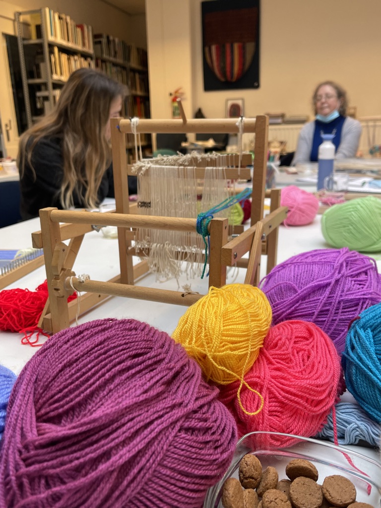 The 'weaving day' during the TRC Intensive Textile Course, November 2021.