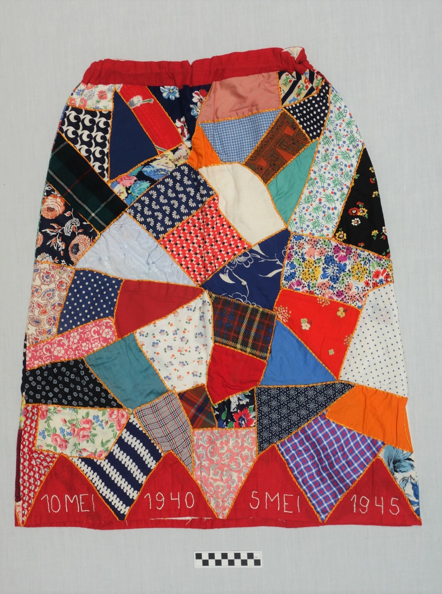 A 'Feestrok' from The Netherlands, celebrating liberation from Nazi-Germany, late 1940's (TRC 2011.0001a).