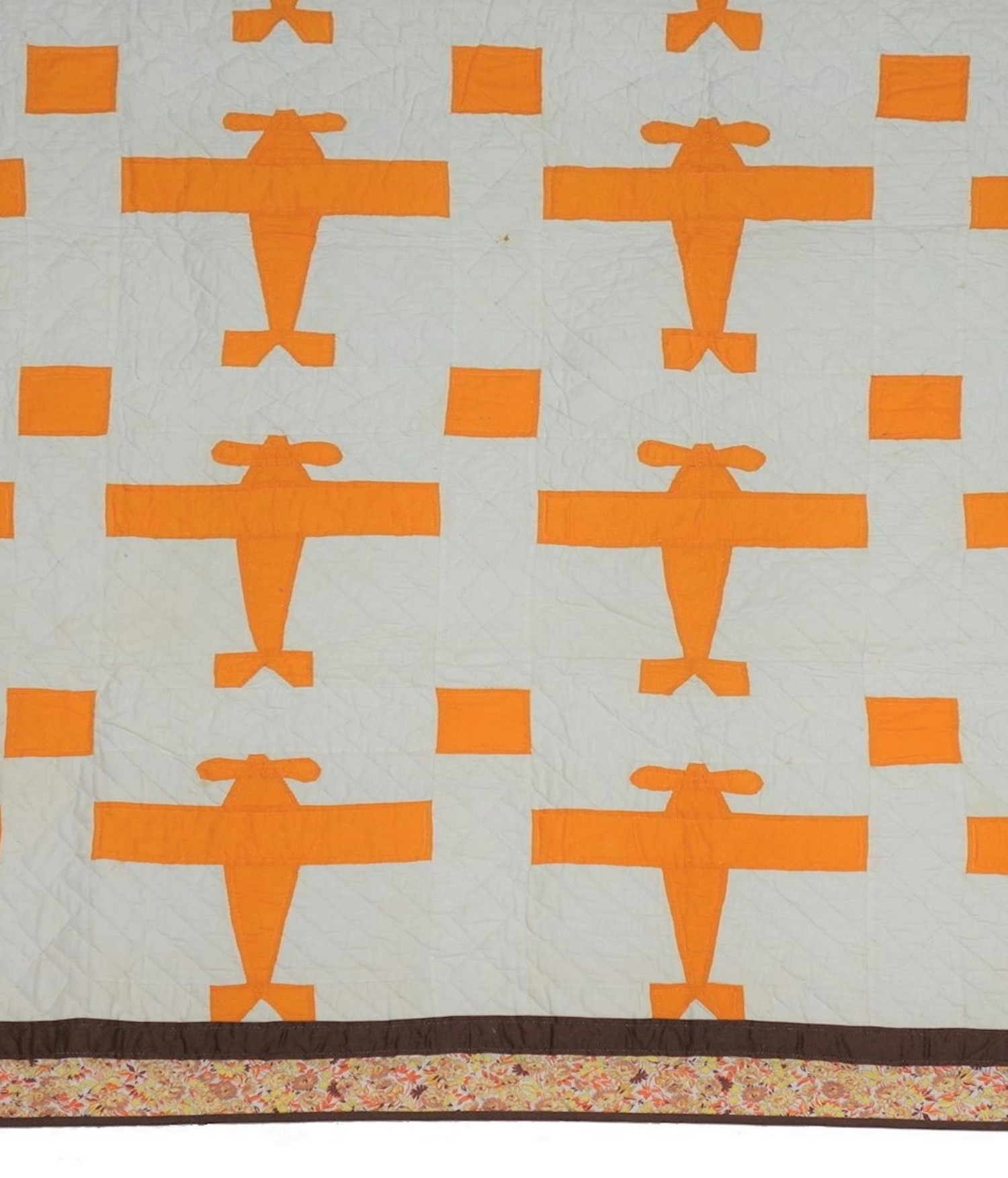 Detail of a quilt with airplanes, in commemoration of Charles Lindbergh's first solo-flight across the Atlantic, in May 1927, USA, late 1920s (TRC 2018.2627).